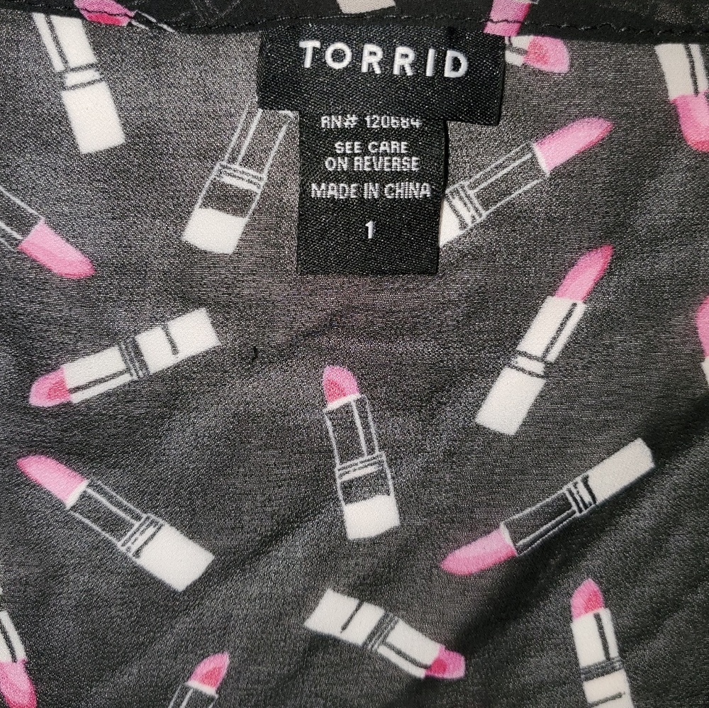 Torrid Black Sheer Sleeveless w/ Pink lipstick top - Picture 6 of 7